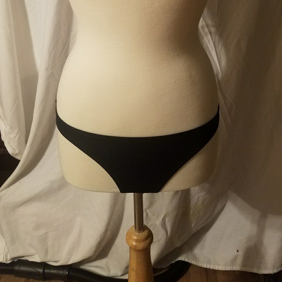 Victoria Secret Bikini - Picture 2 of 3